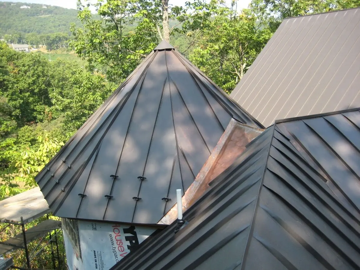 Professional Roof Tarp Installation by Craftsman Roofing in Euless